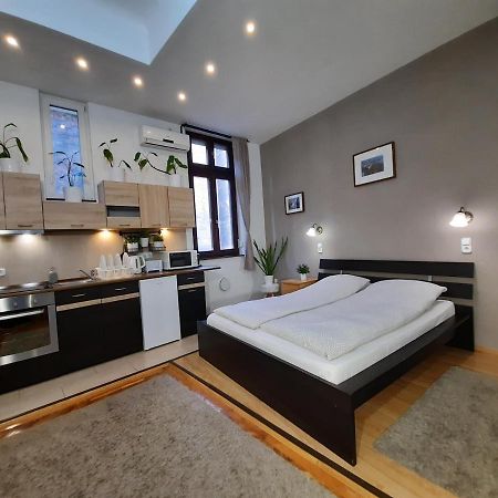 Central Gold Apartment Budapest Exterior foto